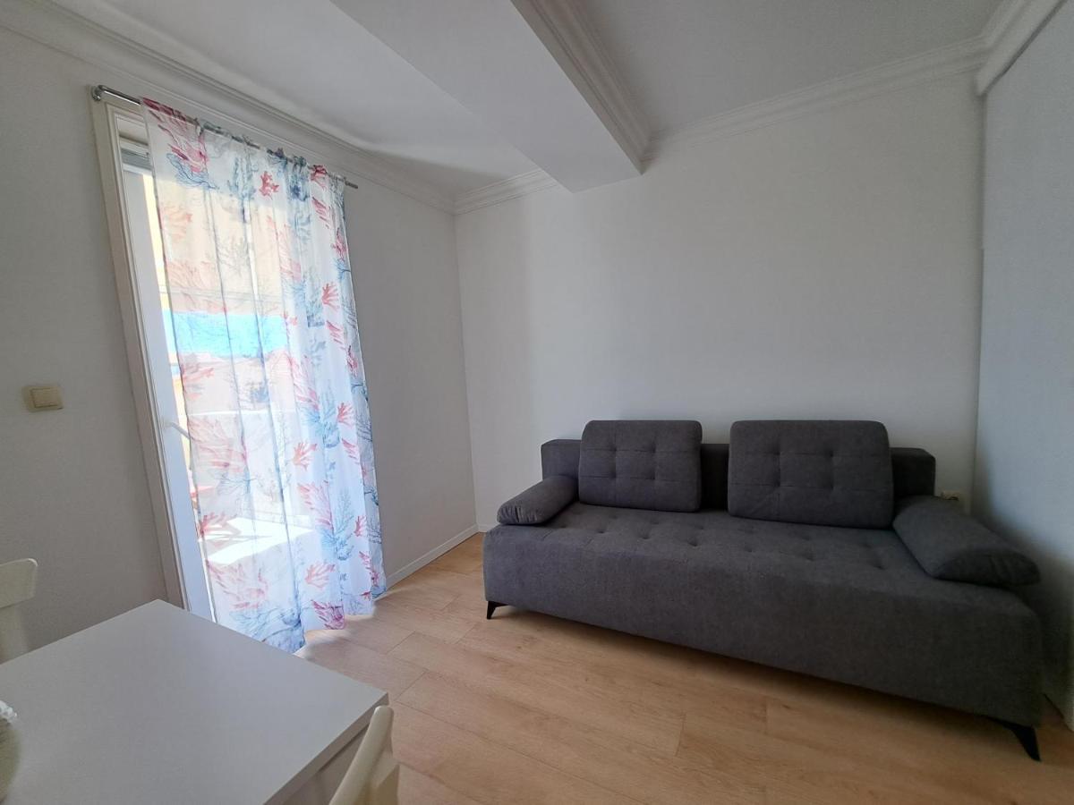 Guesthouse Emma Задар Екстериор снимка